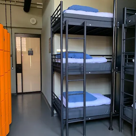 Alibi Hostel Leeuwarden-2