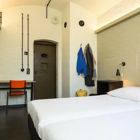 Alibi Hostel Leeuwarden-3